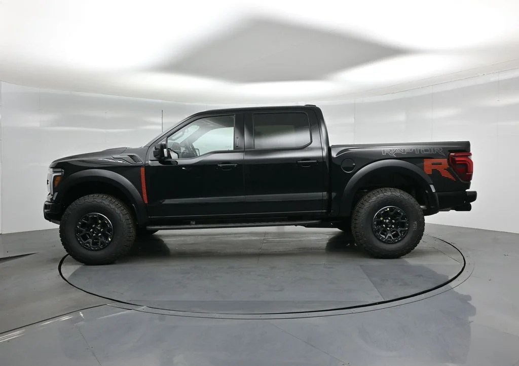 New 2026 Agate Black Metallic Ford Raptor image 29