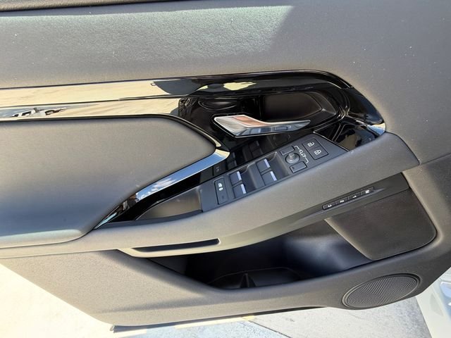 New 2026 Arroios Grey Land Rover S image 11