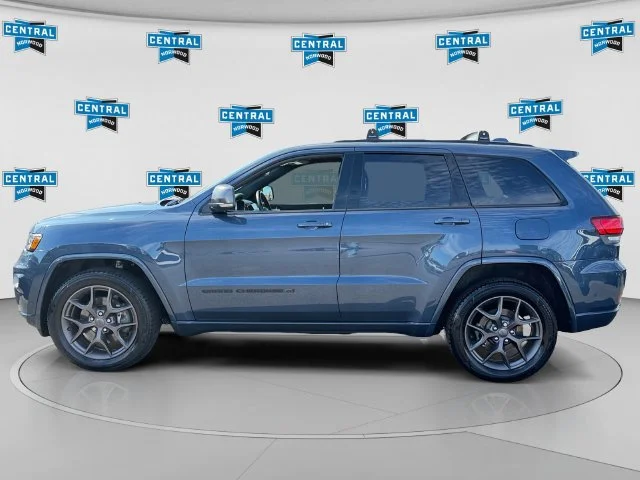 Certified Used 2021 Blue Jeep Limited image 3