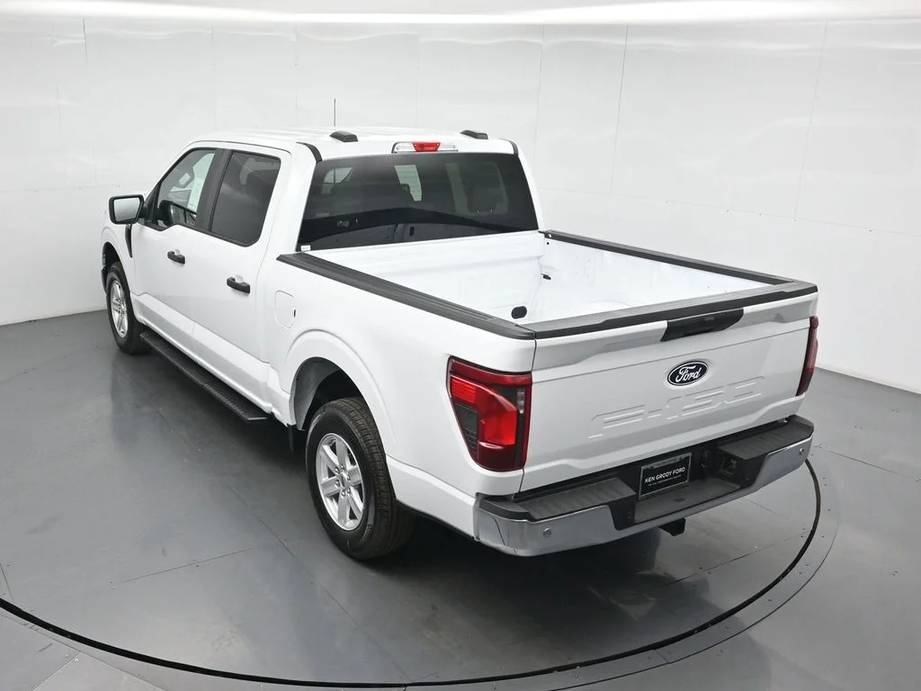 New 2026 Oxford White Ford XL image 36