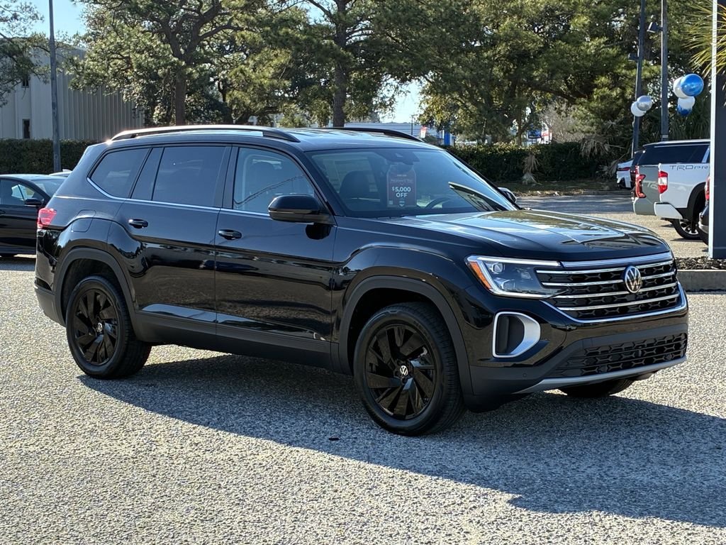 New 2026 Black Volkswagen 2.0T SE w/Technology image 9