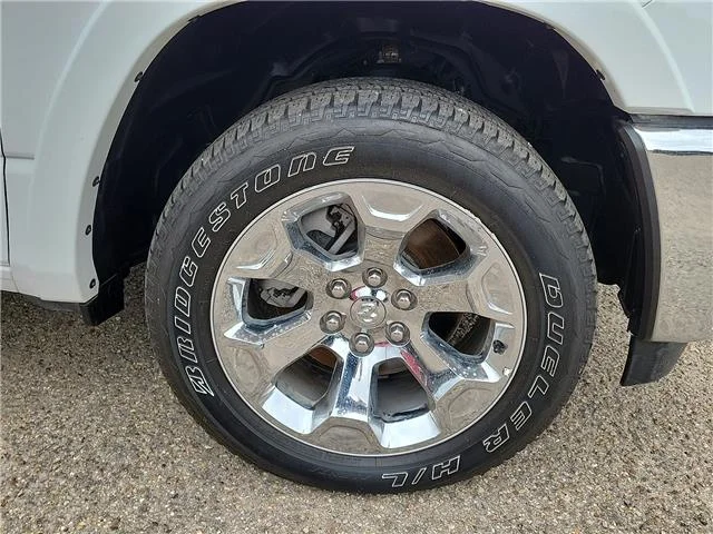Used 2026 Bright White Clearcoat RAM Big Horn/Lone Star 4x4 Crew Cab 144.5 in. WB image 7