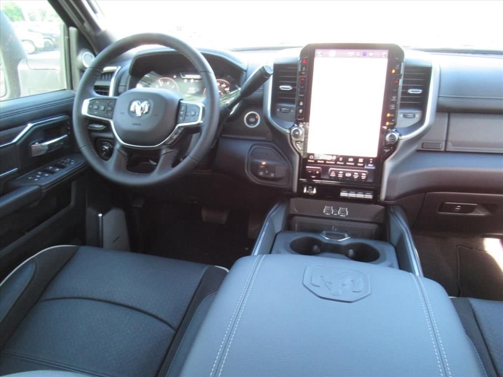 2026 RAM 2500 Laramie - Photo 14