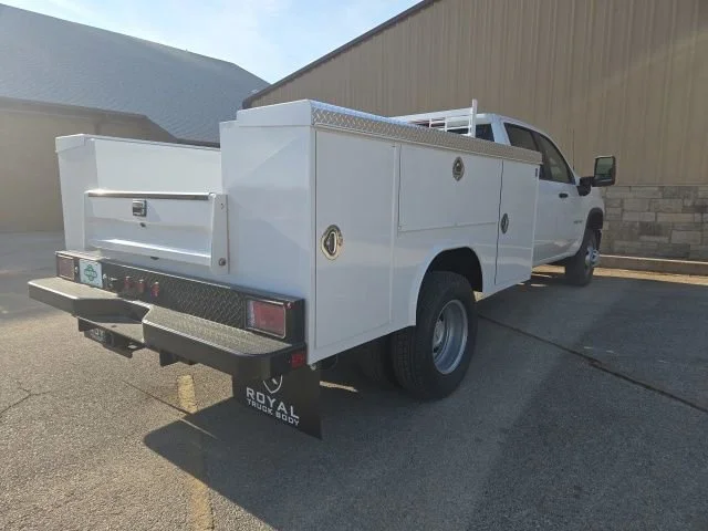 2025 Chevrolet Silverado 3500 HD Work Truck - Photo 9
