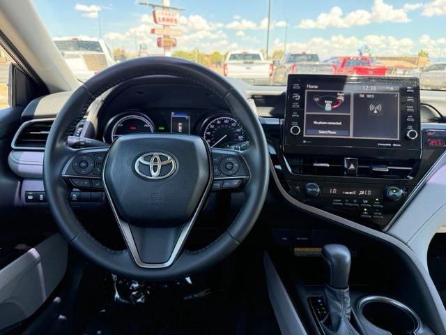 2021 Toyota Camry SE - Photo 16