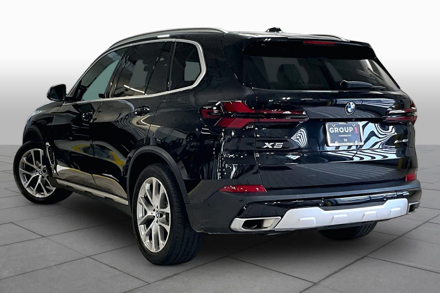 Used 2024 Black Sapphire Metallic BMW xDrive40i image 12