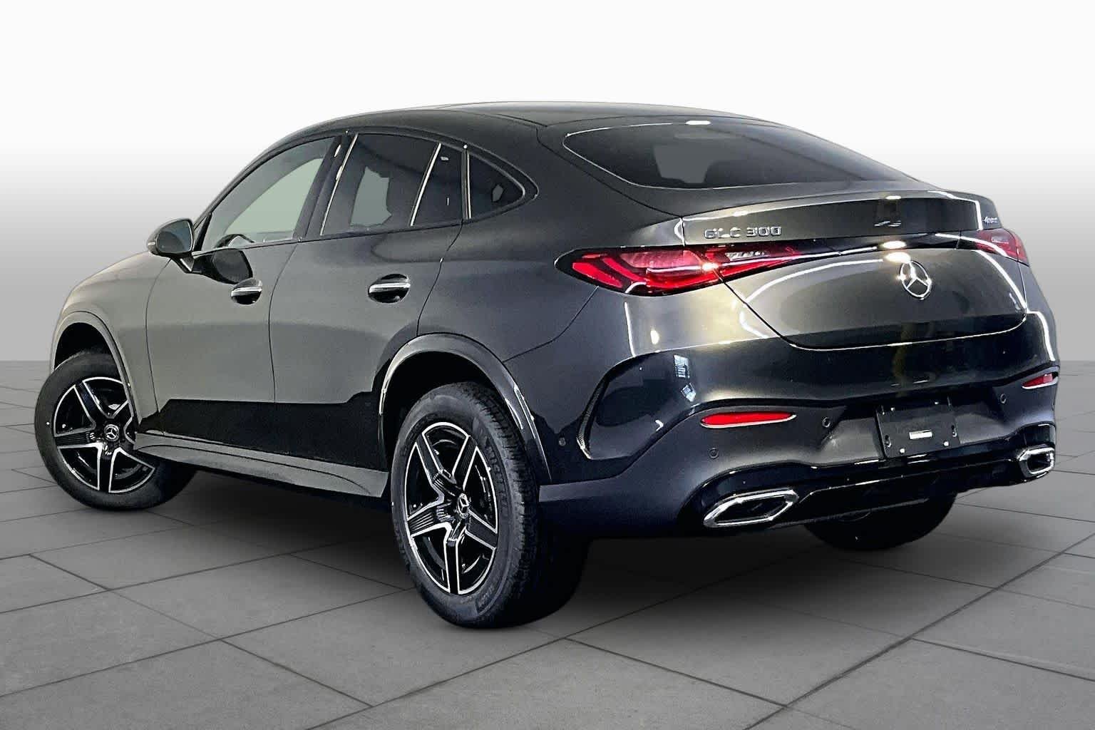 New 2026 Graphite Grey Metallic Mercedes-Benz GLC 300 image 3