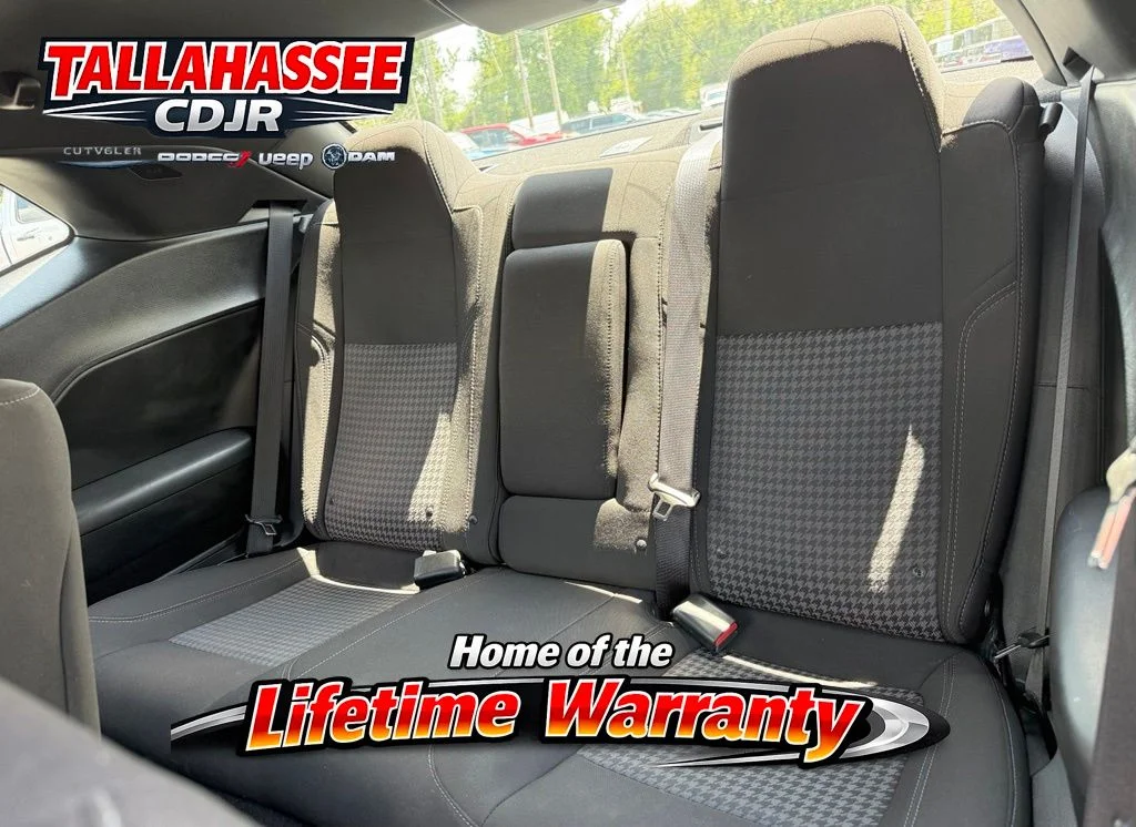 Used 2023 Green Dodge SXT image 19