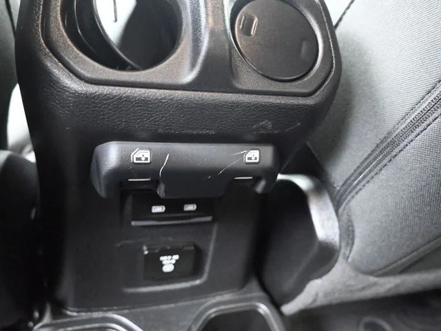 Used 2022 Gray Jeep Unlimited Sahara image 18