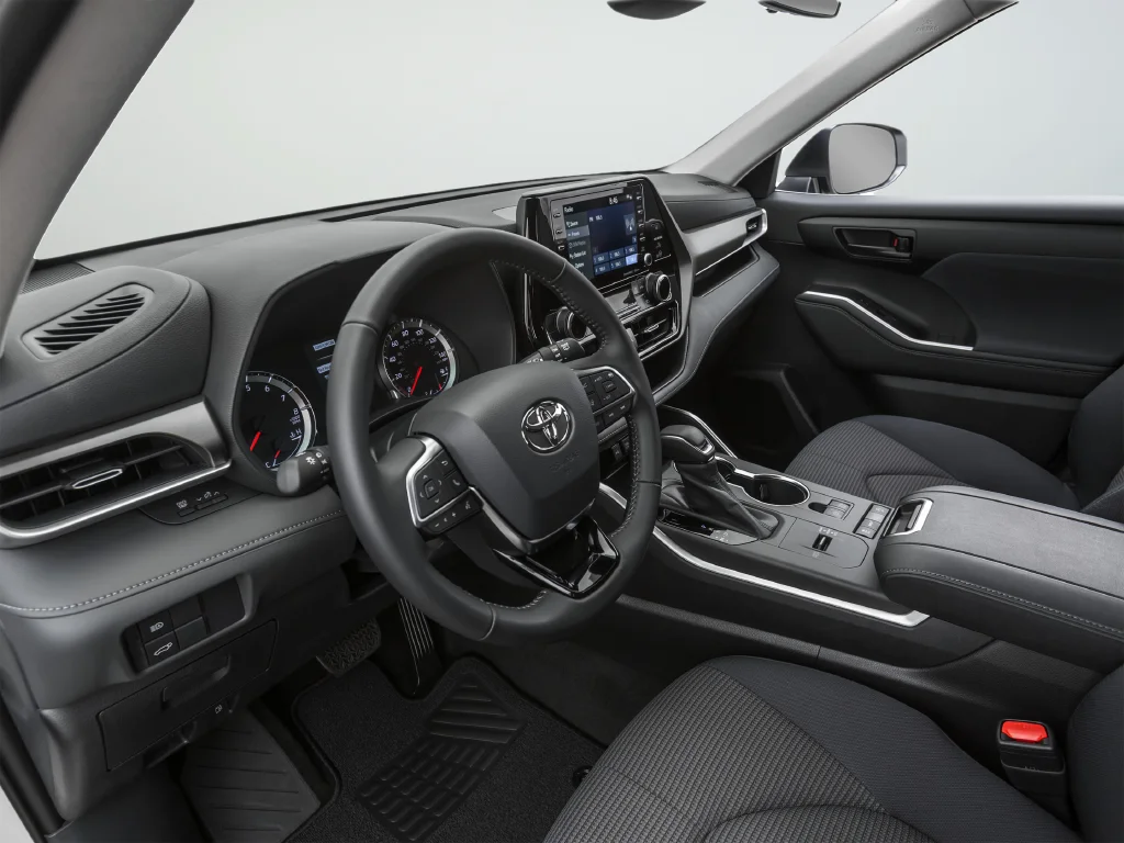 Used 2020 White Toyota XLE image 45