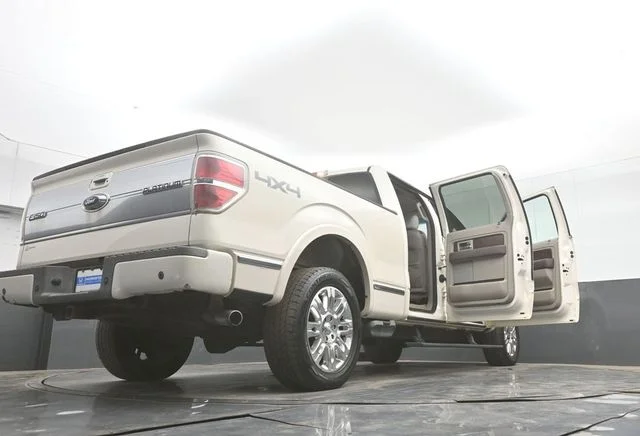Used 2009 Oxford White Clearcoat Ford Platinum image 52