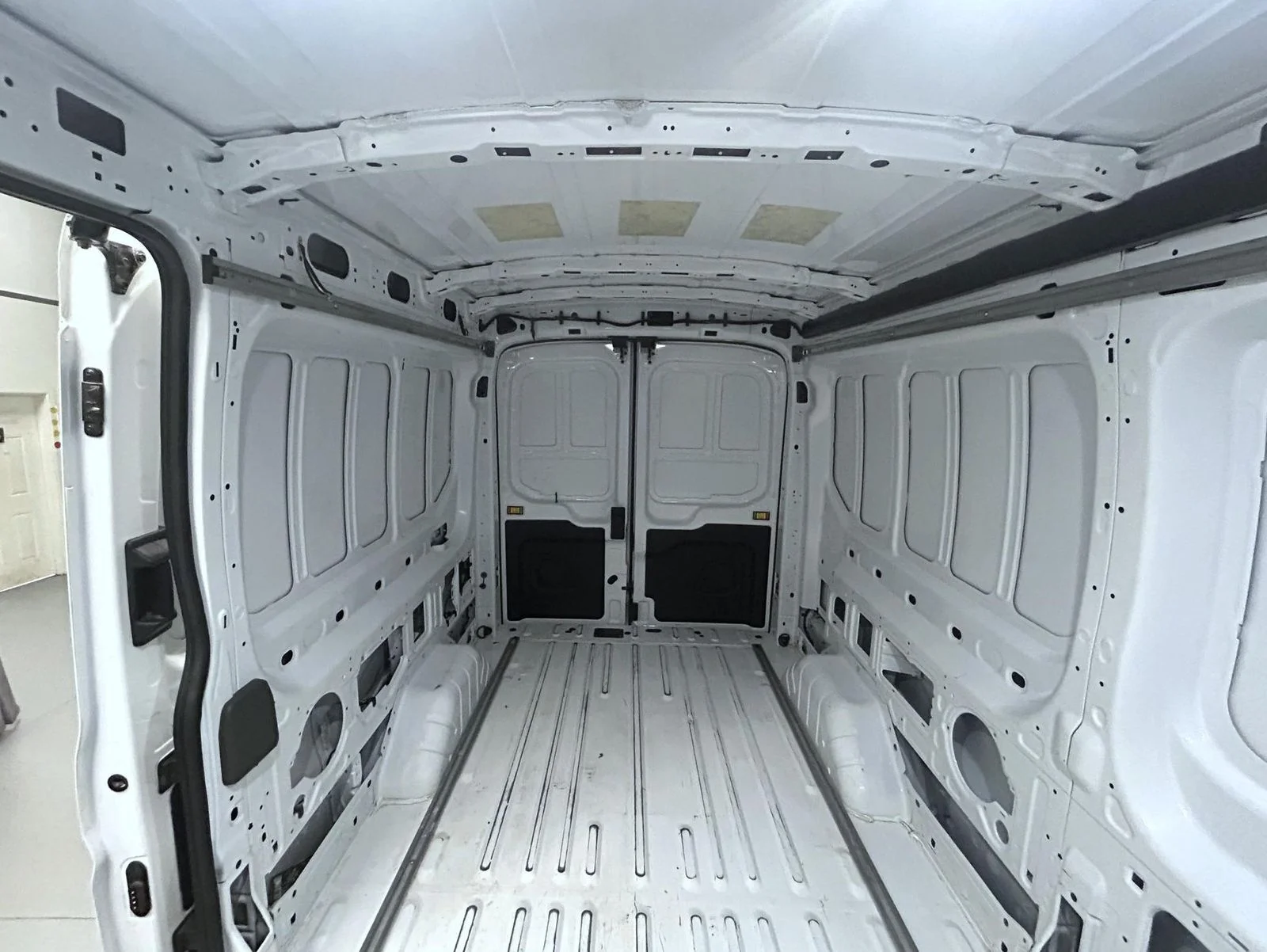 Used 2025 White Ford Base image 20
