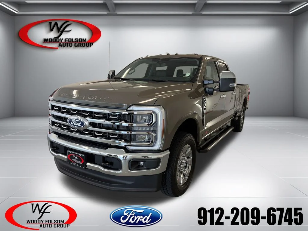 New 2027 Marsh Gray Metallic Ford F-250® Lariat® image 1
