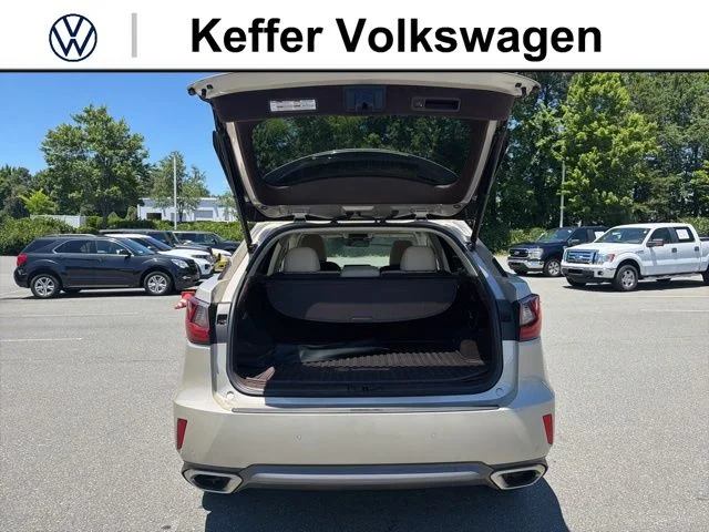 Used 2017  Lexus 350 image 30