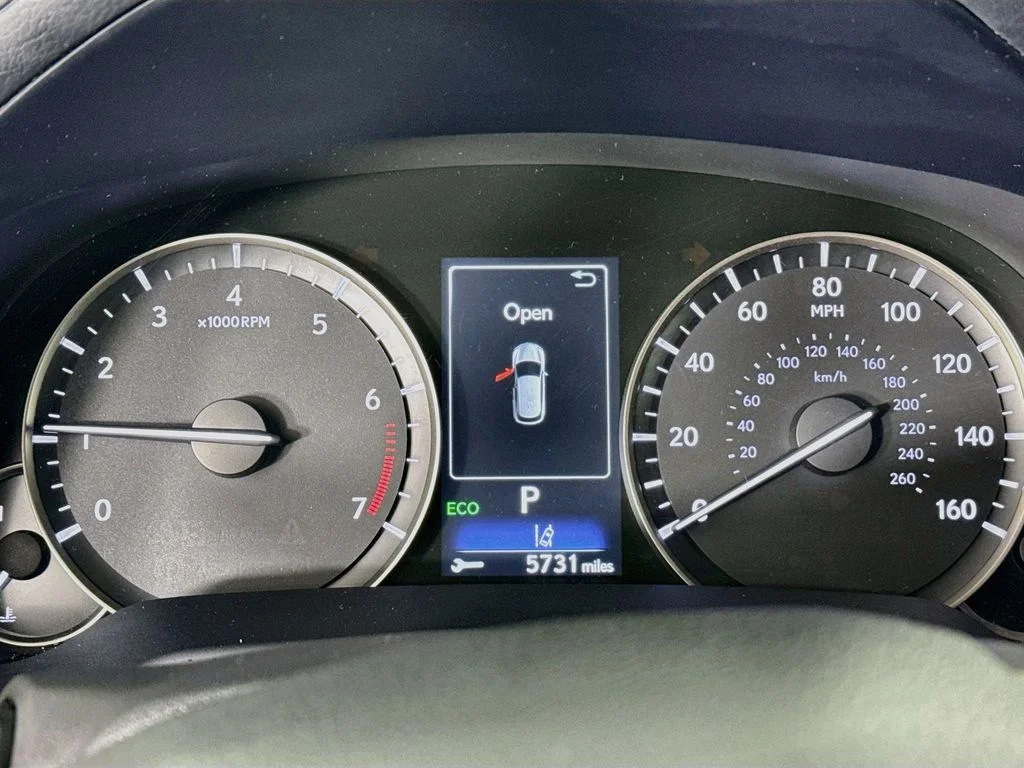 Used 2017 White Pearl Lexus 350 image 13