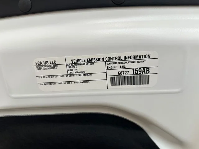 New 2026 Bright White Clear-Coat Exterior Paint Jeep Limited image 21