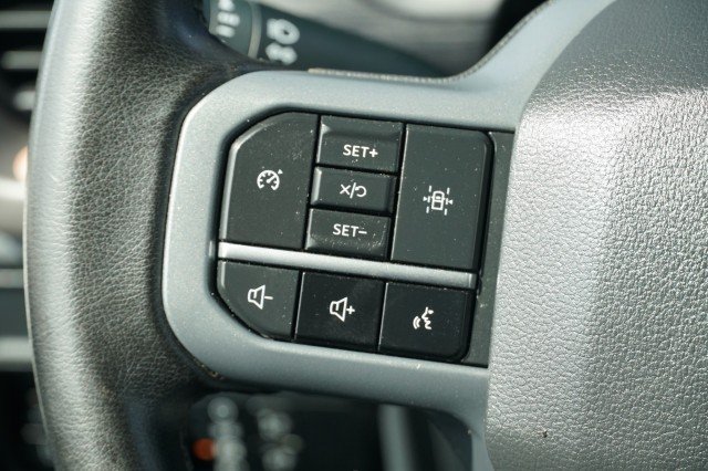 Used 2024 Agate Black Metallic Ford XLT image 22