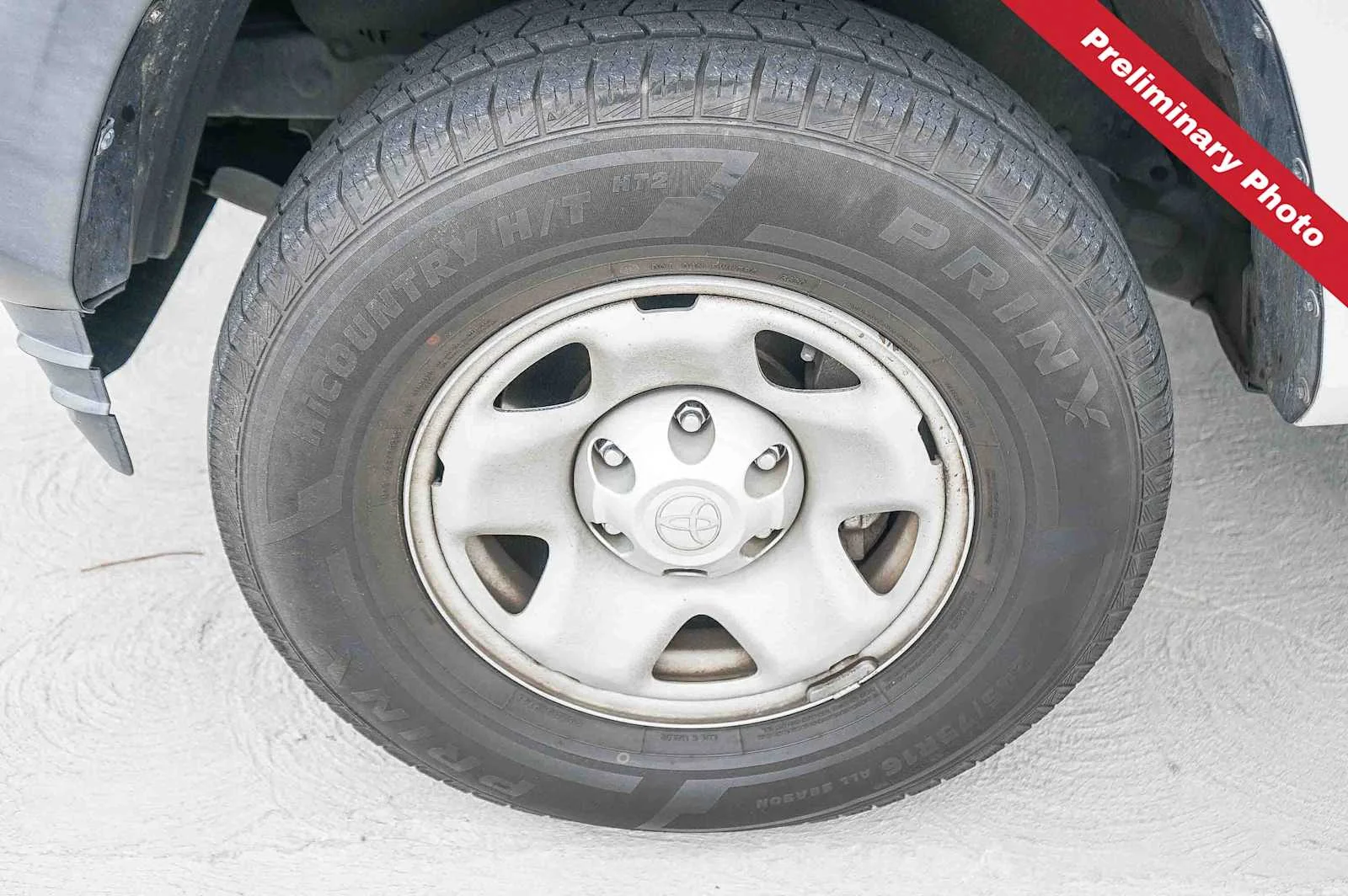 Used 2018 Super White Toyota SR image 11