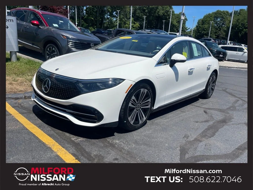 Used 2022 White Mercedes-Benz 450 image 1