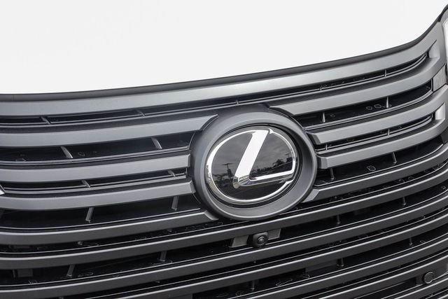 New 2026 Eminent White Pearl Lexus LX 700h LUXURY image 13