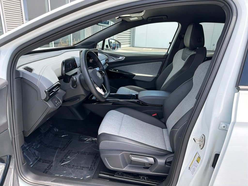 Certified Used 2024 Pure White Volkswagen Pro image 11