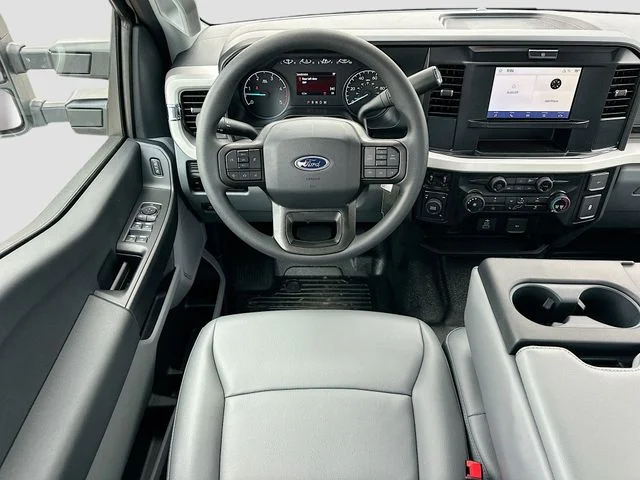 New 2026 Oxford White Ford XL image 15