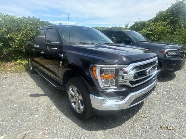Used 2023 Black Ford XLT image 2