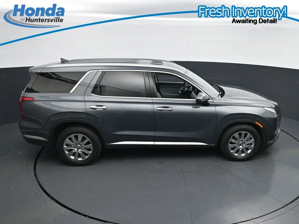 Used 2025 Graphite Hyundai SEL image 23