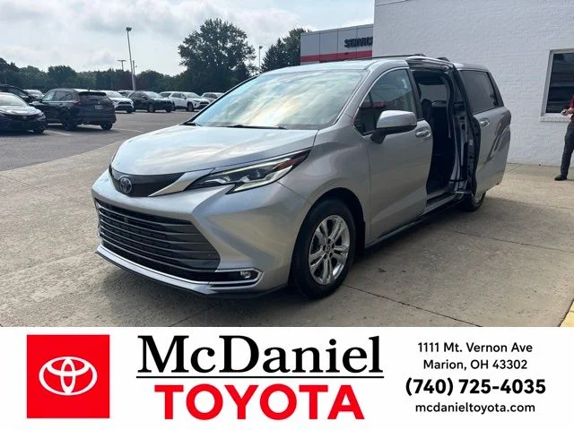 2023 Toyota Sienna Platinum