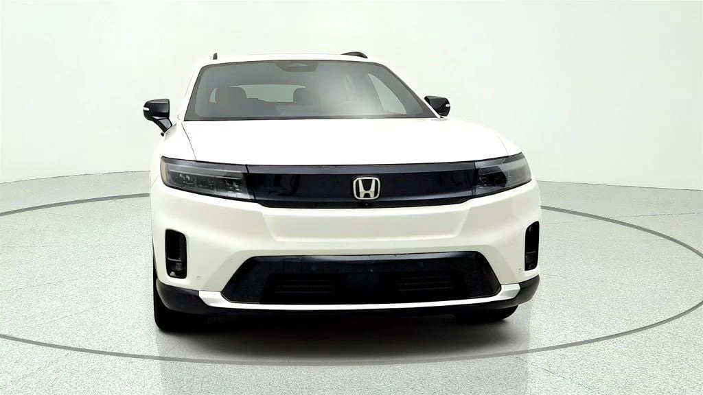 Used 2024 Snowfall Pearl Honda Elite AWD image 2