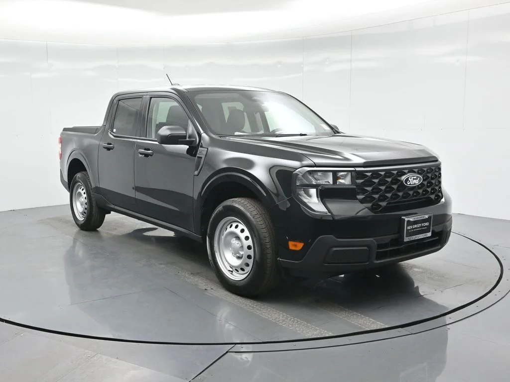 Used 2025 Black Ford XL image 55