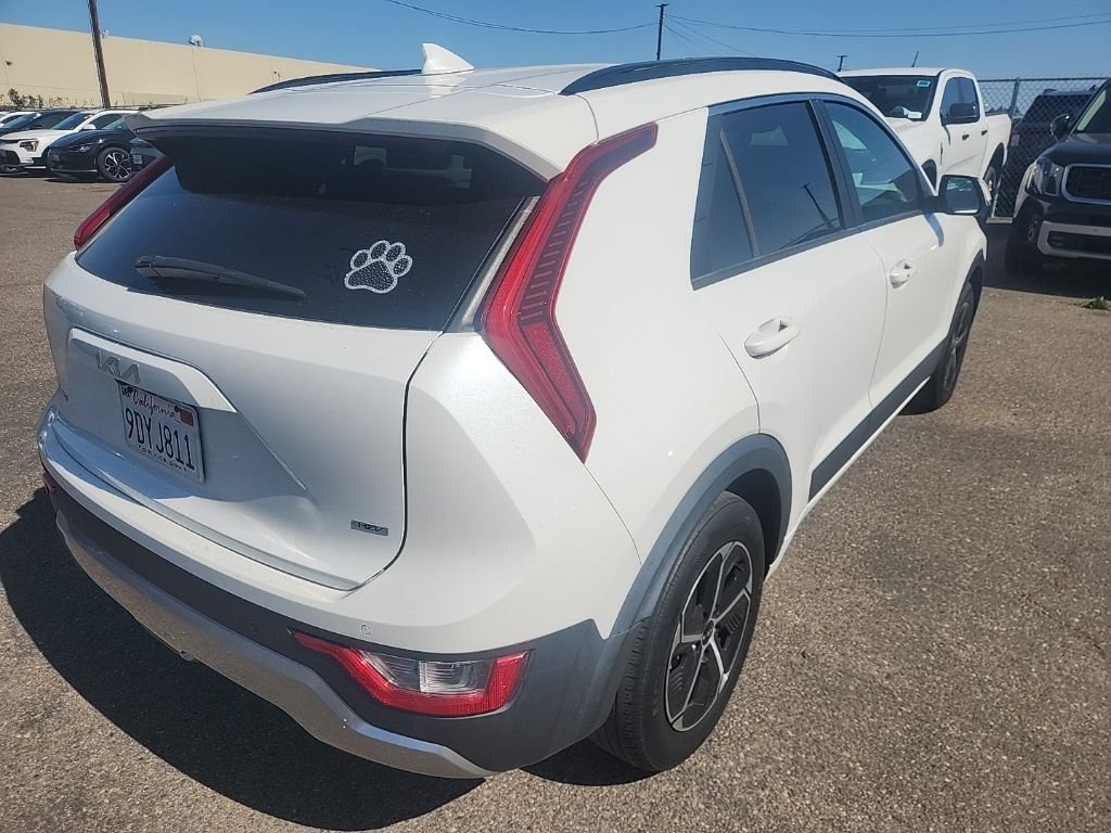 Used 2023 White Kia EX image 13