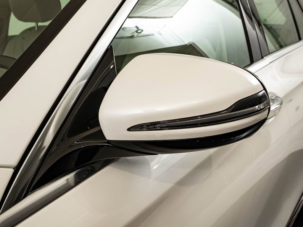 Used 2018 White Mercedes-Benz E 400 Wagon image 16