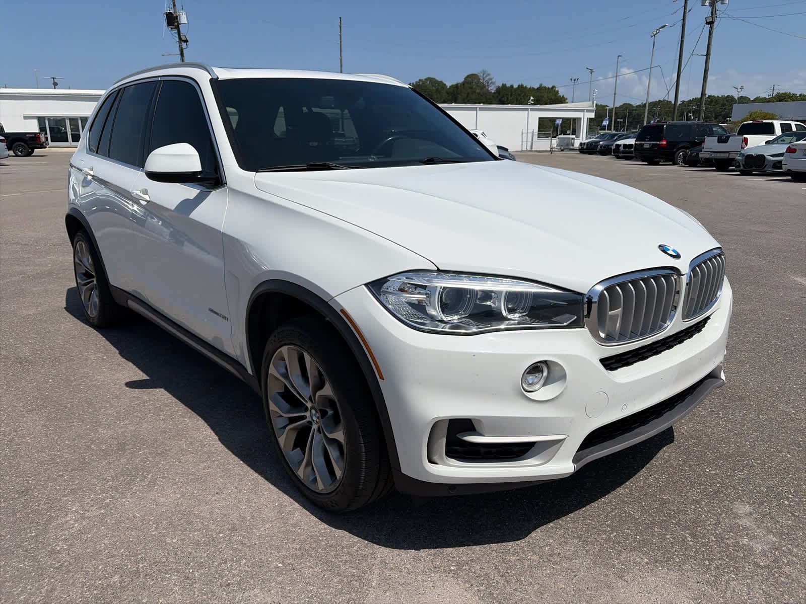 Used 2018 Alpine White BMW sDrive35i image 3