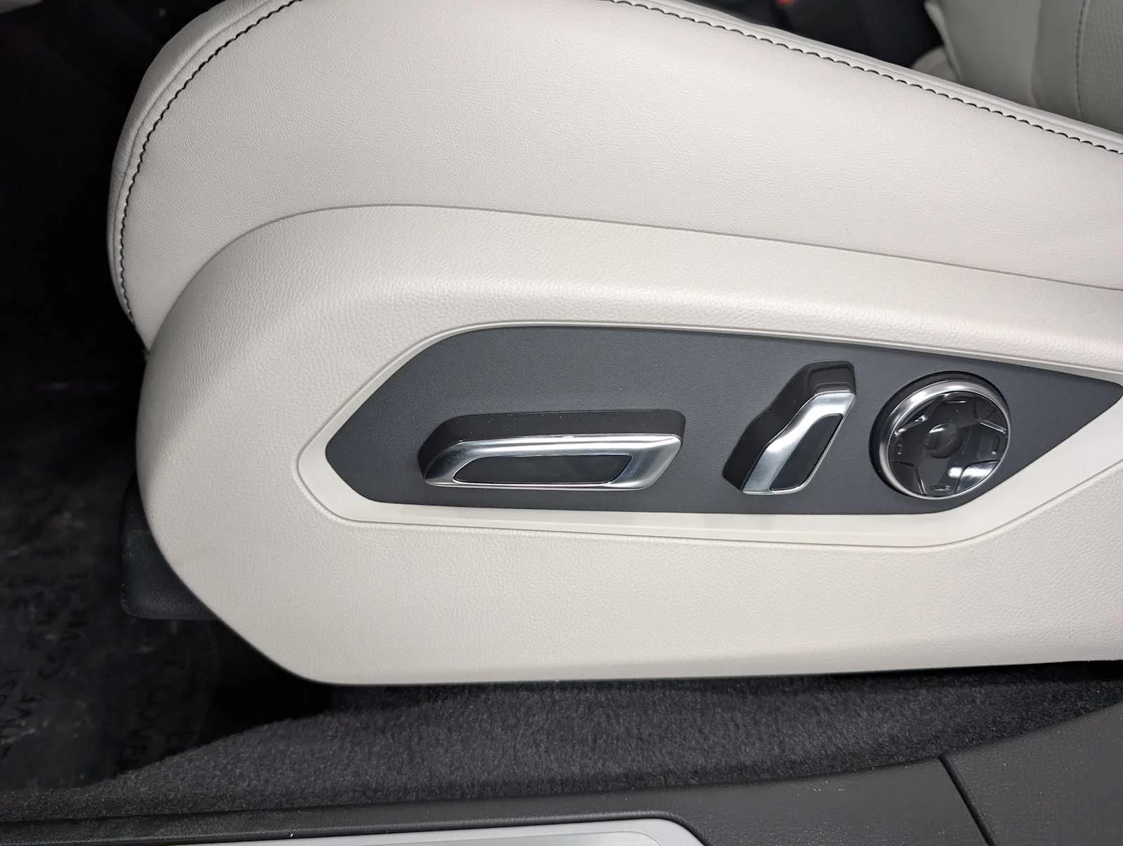 New 2026 Platinum White Pearl Acura w/Technology Package image 36