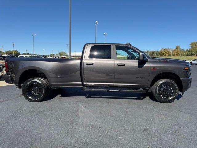 2026 RAM 3500 Big Horn - Photo 8