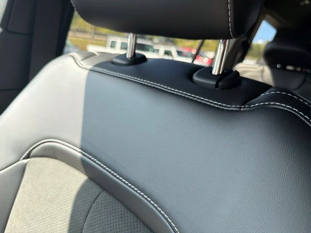 New 2027 White Jeep Laredo Altitude image 51