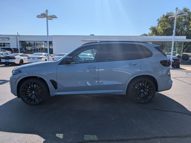 2025 BMW X5 M60i - Photo 1