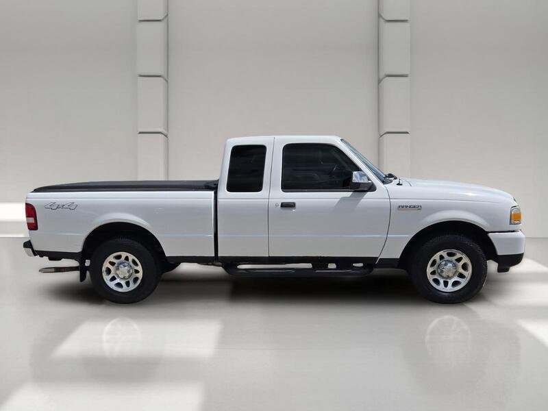 Used 2011 Oxford White FORD 4WD 4DR SUPERCAB 126" XLT image 6