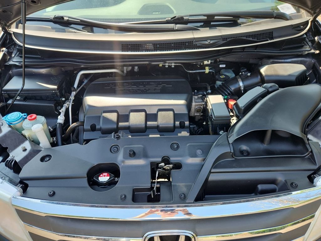 Used 2013  Honda Touring image 24