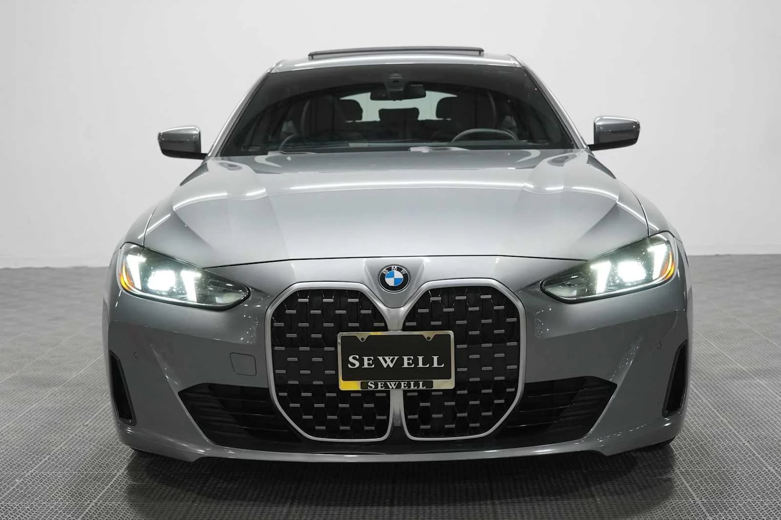 Certified Used 2025 Skyscraper Grey Metallic BMW 430i xDrive image 2