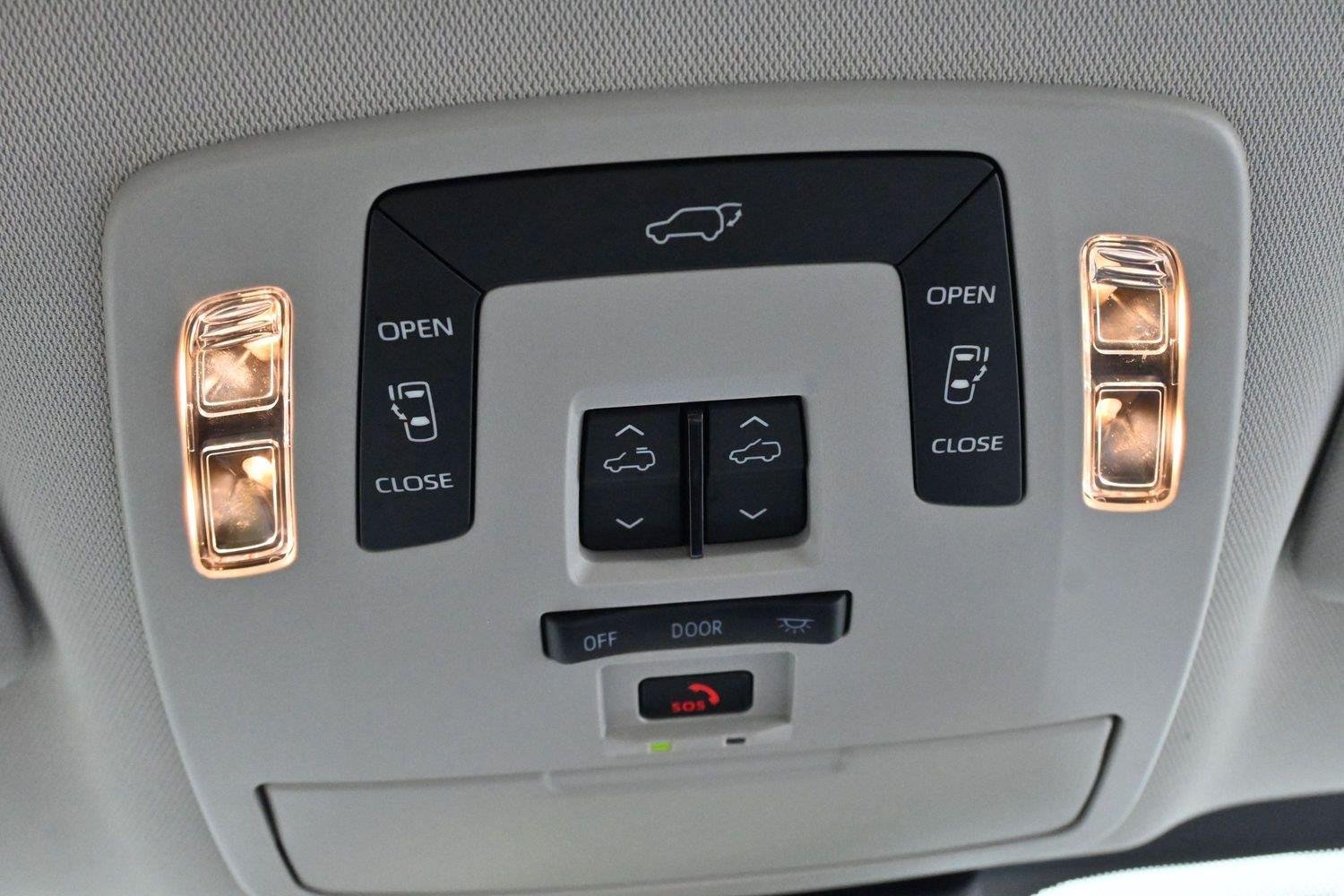 Used 2025 Cypress Toyota XLE 8-Passenger image 27