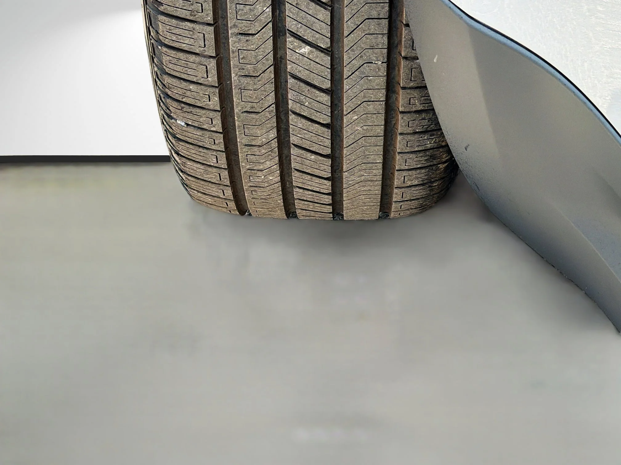 New 2026 Borasco Grey Metallic Land Rover S image 41