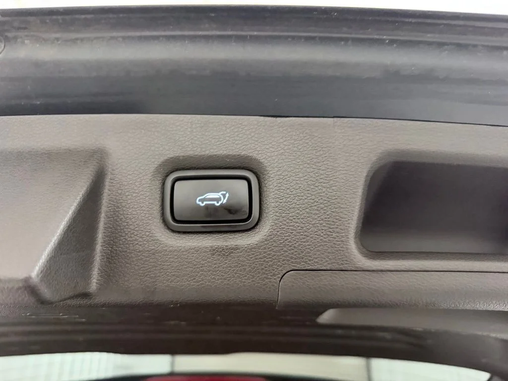 Used 2020 Black Hyundai SEL image 37
