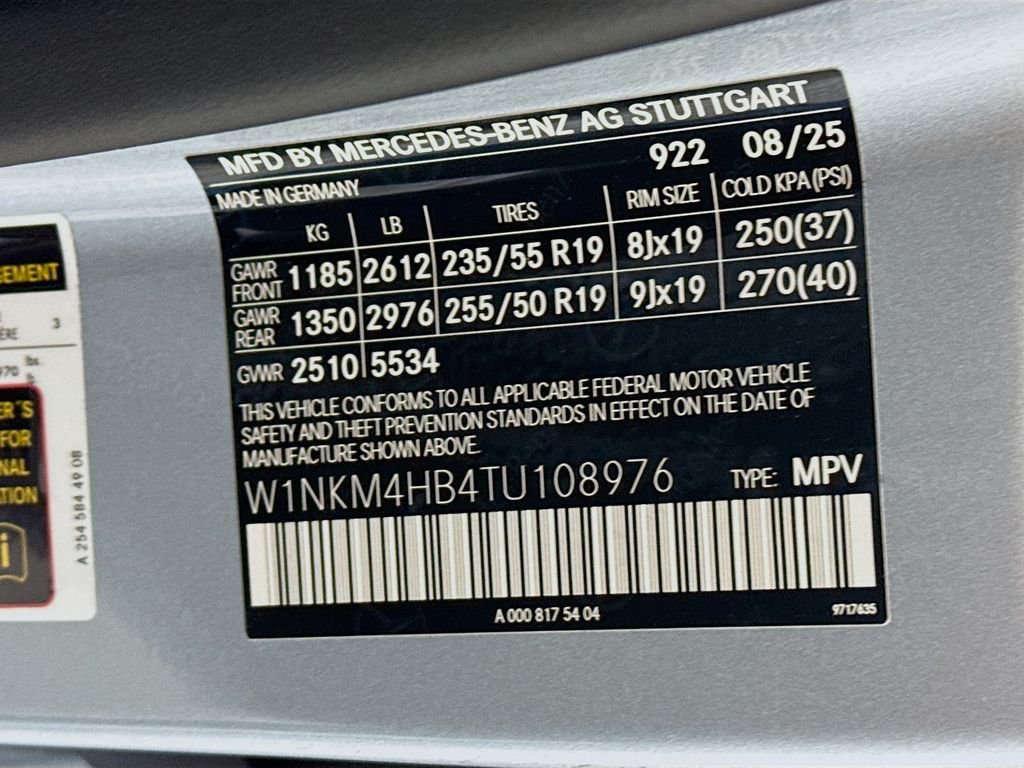 Used 2026 Silver Mercedes-Benz GLC 300 image 27