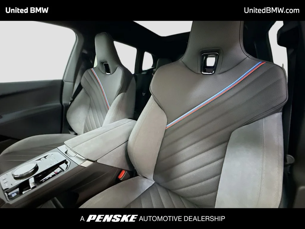 2026 BMW iX 60 - Photo 5