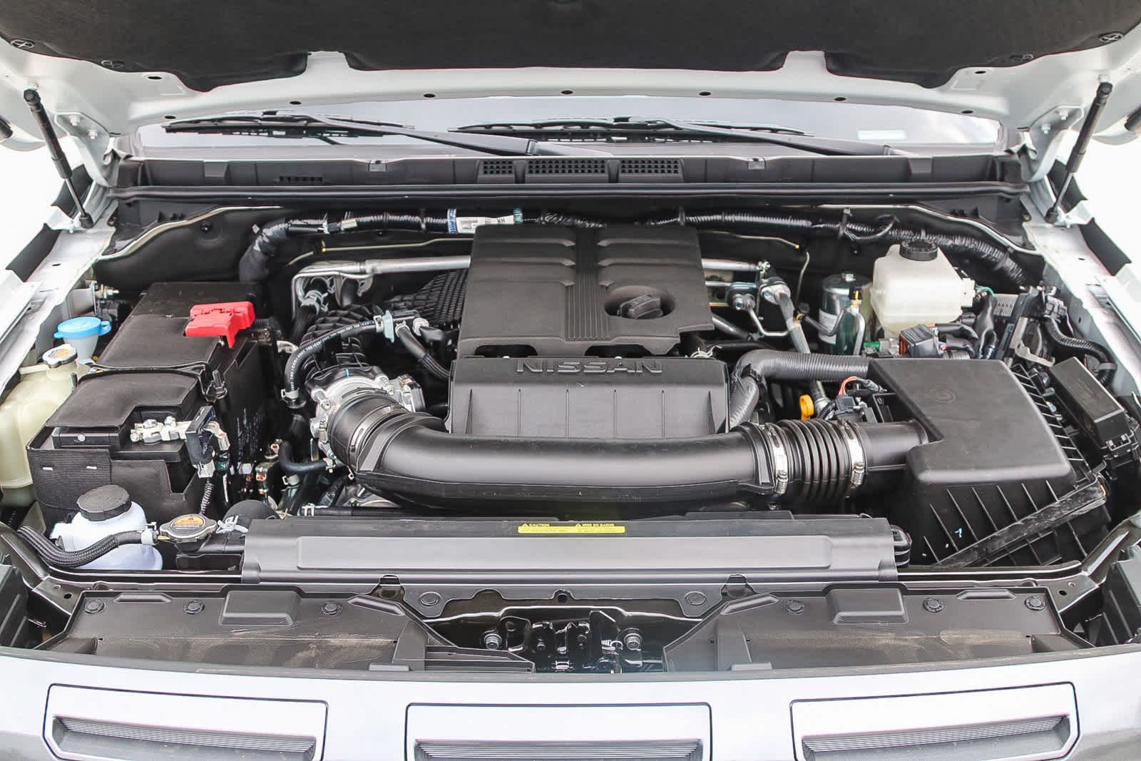 2025 Nissan Frontier SV - Photo 13