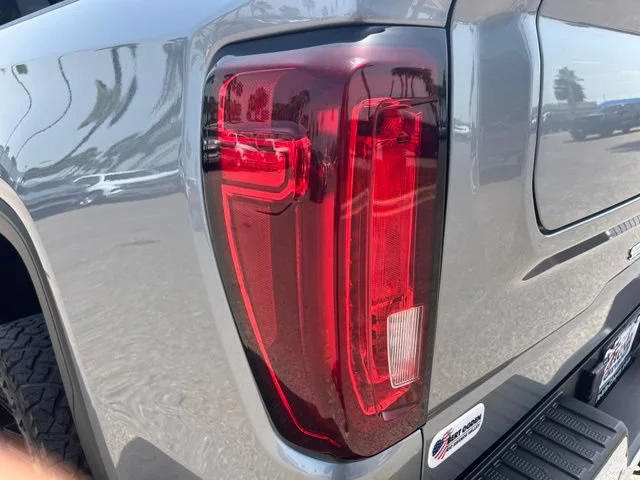 Used 2024 Sterling Metallic GMC SLT image 7