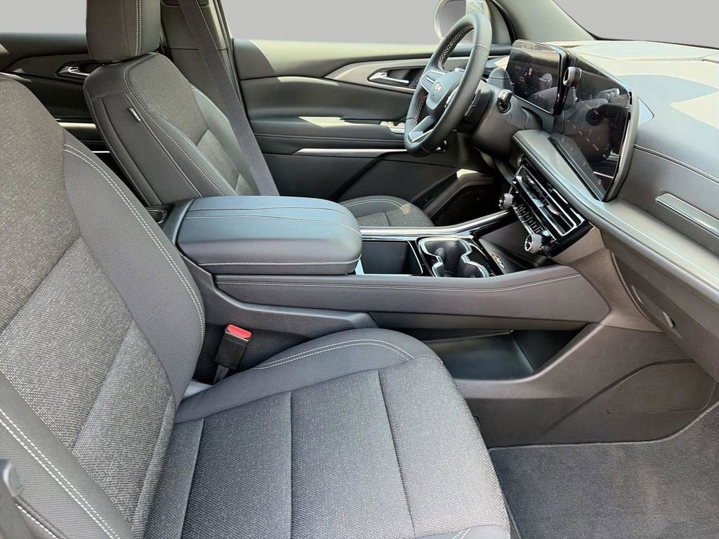 2026 Chevrolet Traverse LT - Photo 9