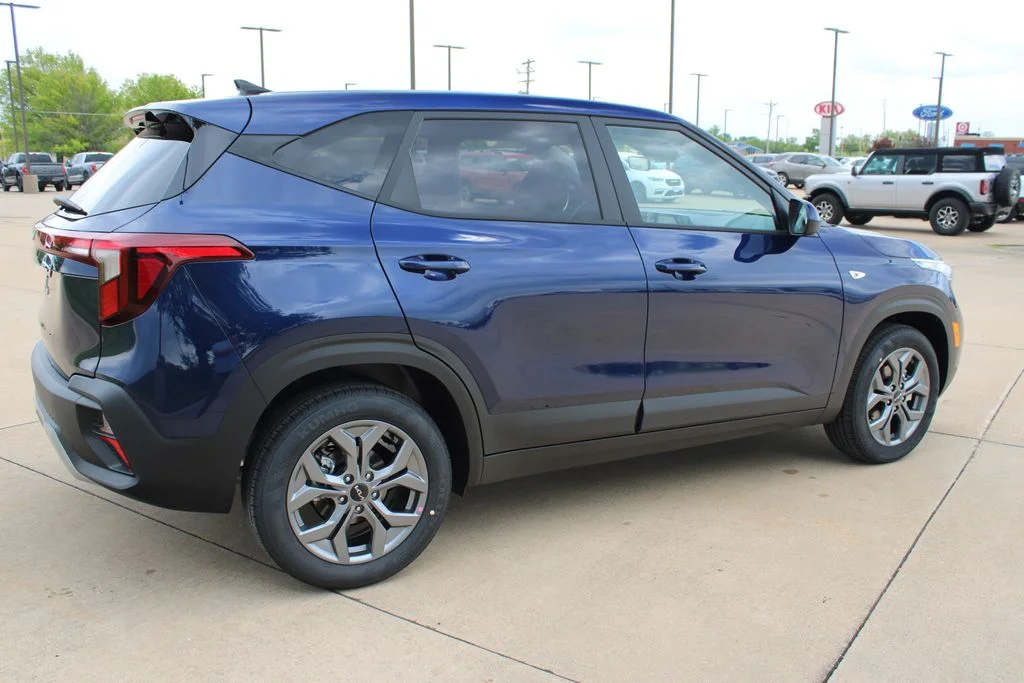 New 2026 Blue Kia LX image 5